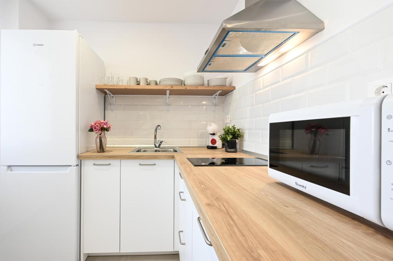 פואנגירולה New 2 Bedroom Beach And City Center - Ruiz Vertedor By 10Tosea מראה חיצוני תמונה
